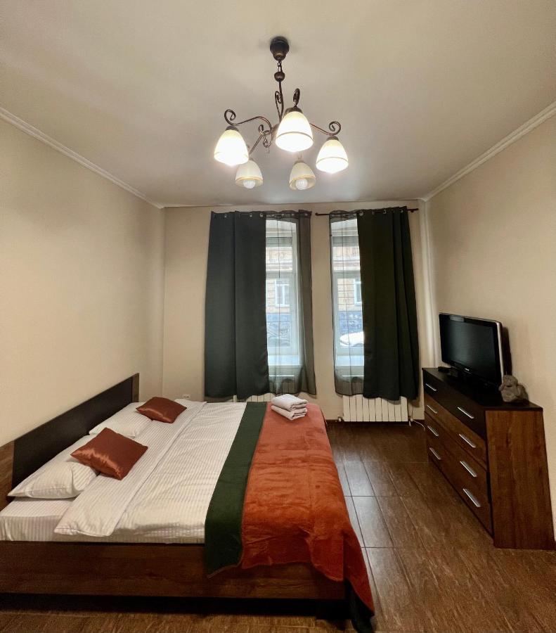 Old City Apartment With Parking Львів Екстер'єр фото